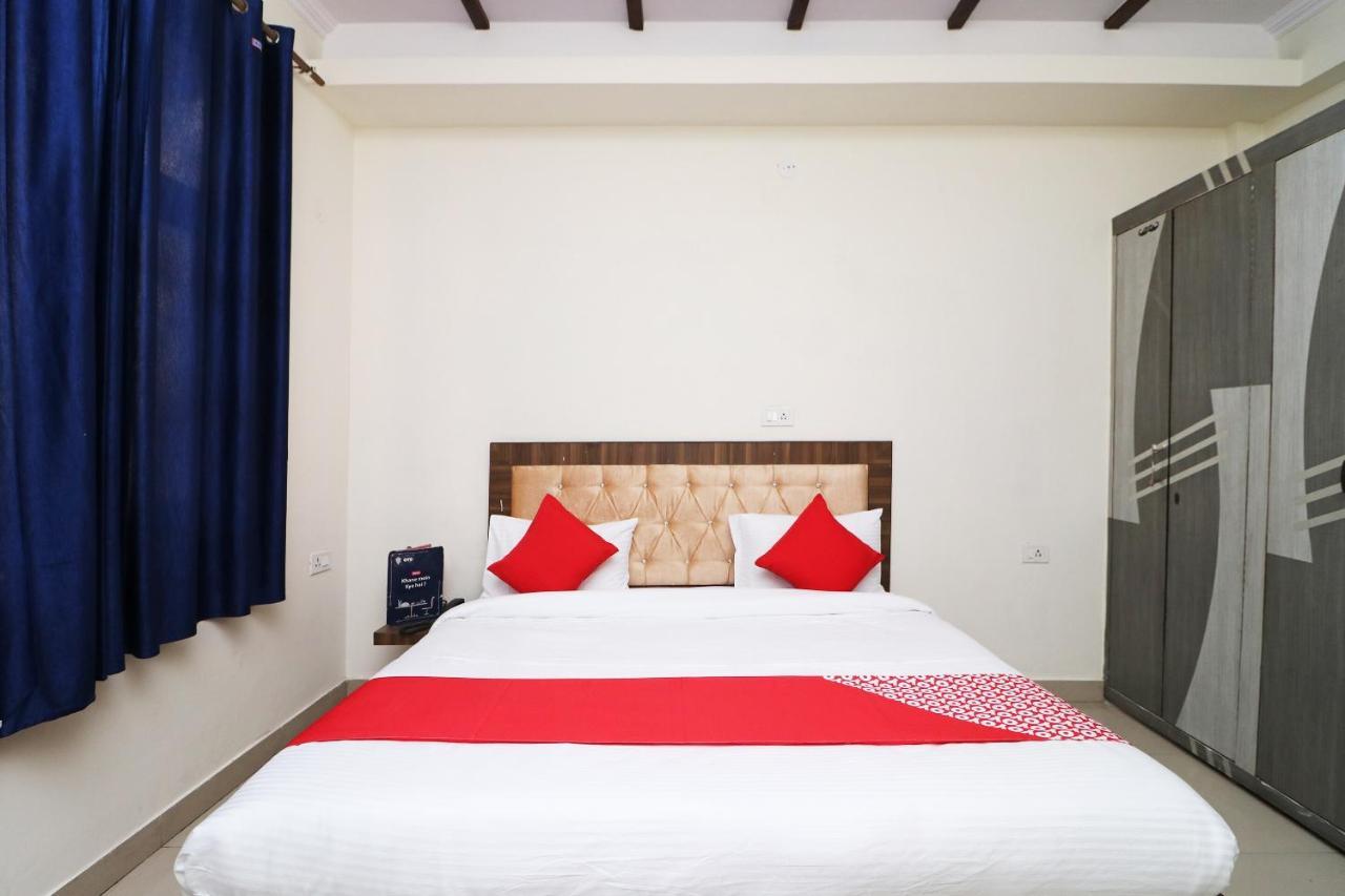Oyo Flagship 28755 Hotel 9 Palm Rājpur Dış mekan fotoğraf